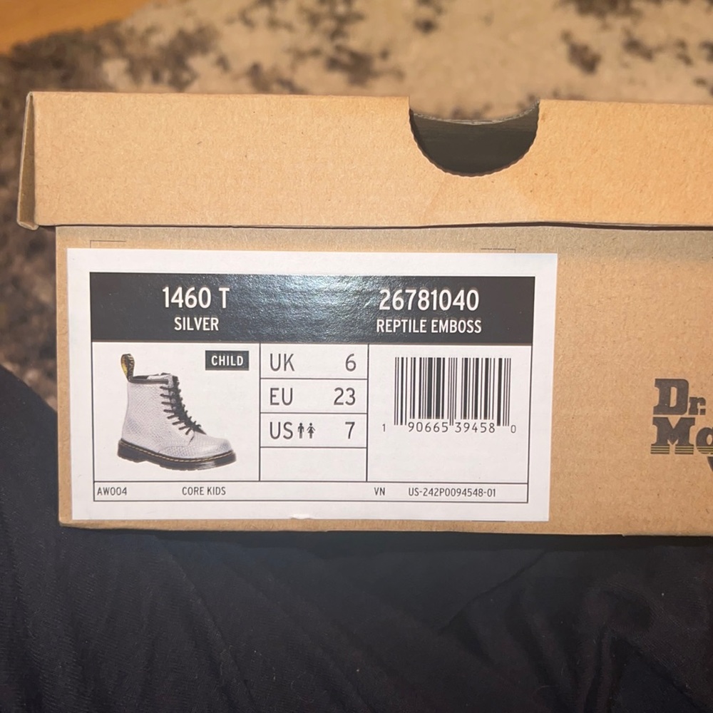 Toddler size US7. Silver python Dr. Martens “airwair” boots